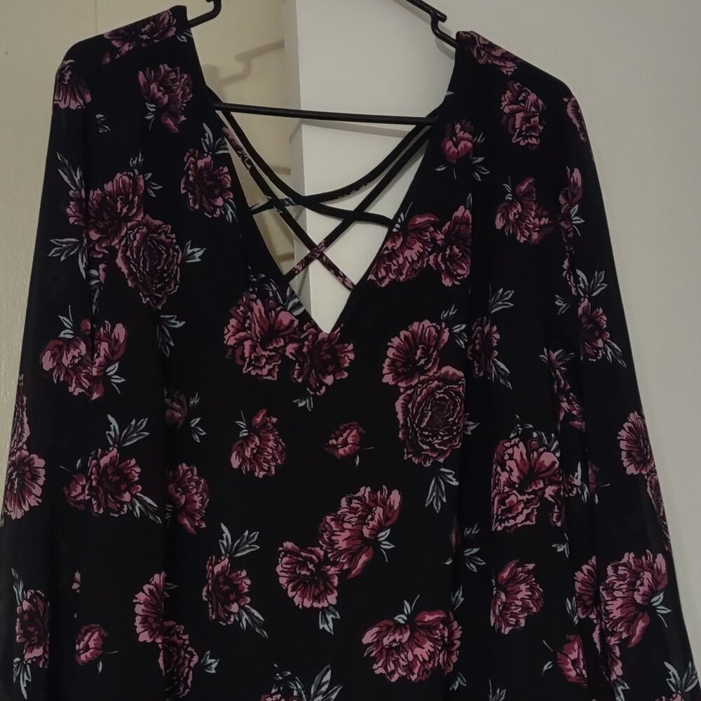 Torrid Floral Blouse Size 3